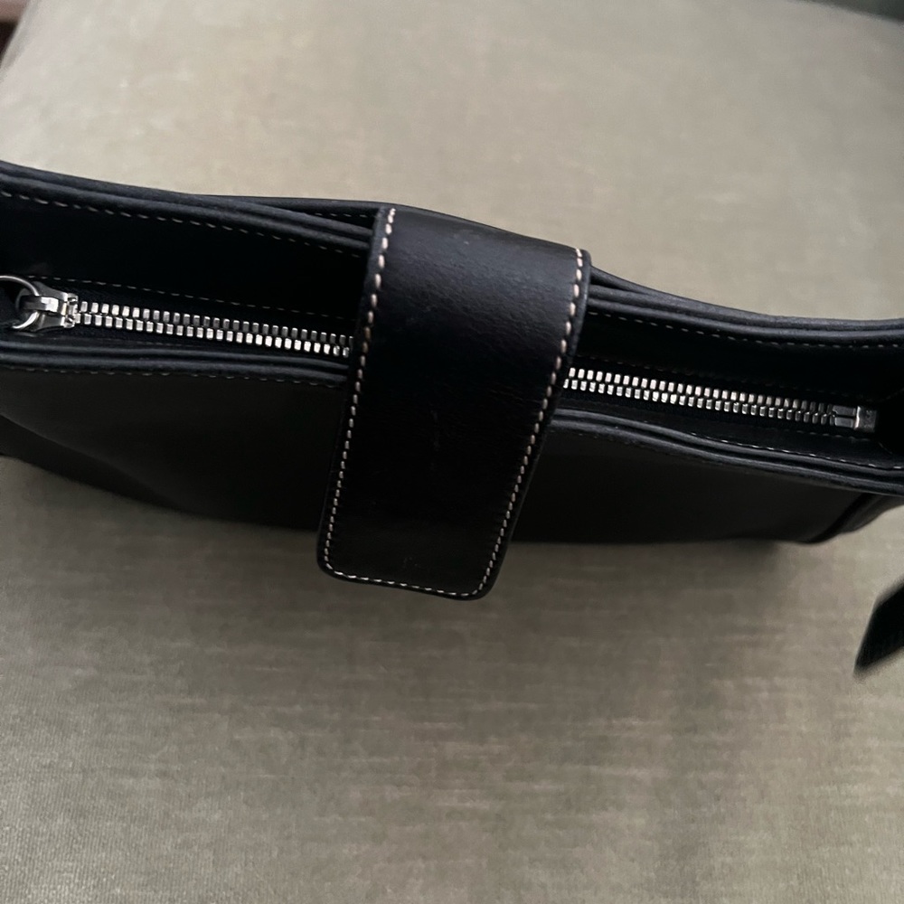 Black leather Coach bag - Picture 7 of 8